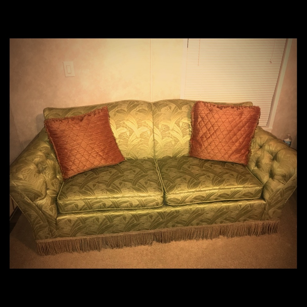 Vintage couch green